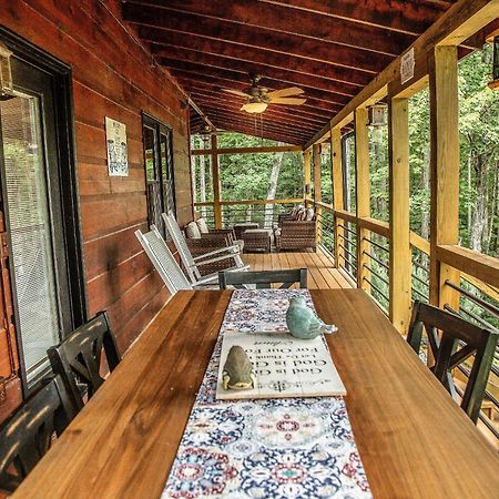 Adore The Smores Rustic Mountain Charm Outdoor Spaces And A Cozy Hot Tub 블루리지 외부 사진