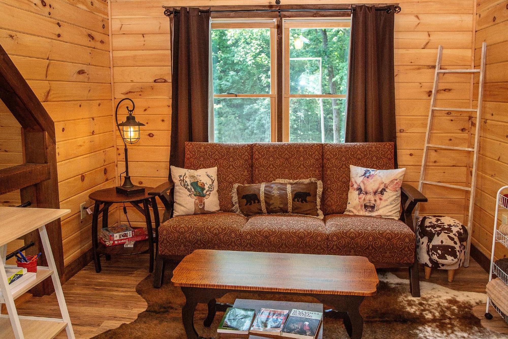 Adore The Smores Rustic Mountain Charm Outdoor Spaces And A Cozy Hot Tub 블루리지 외부 사진