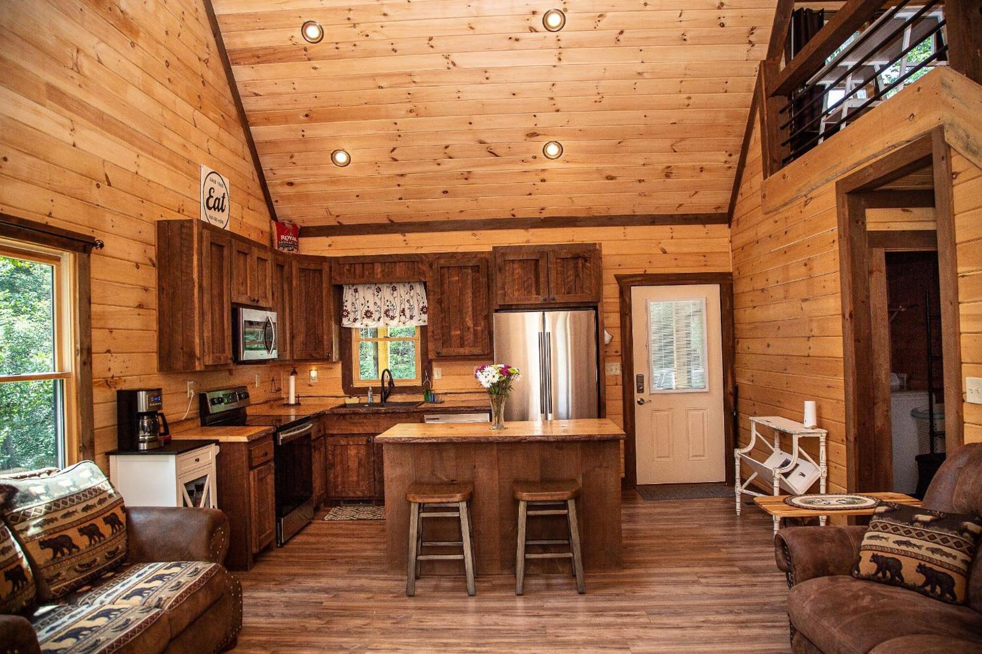 Adore The Smores Rustic Mountain Charm Outdoor Spaces And A Cozy Hot Tub 블루리지 외부 사진